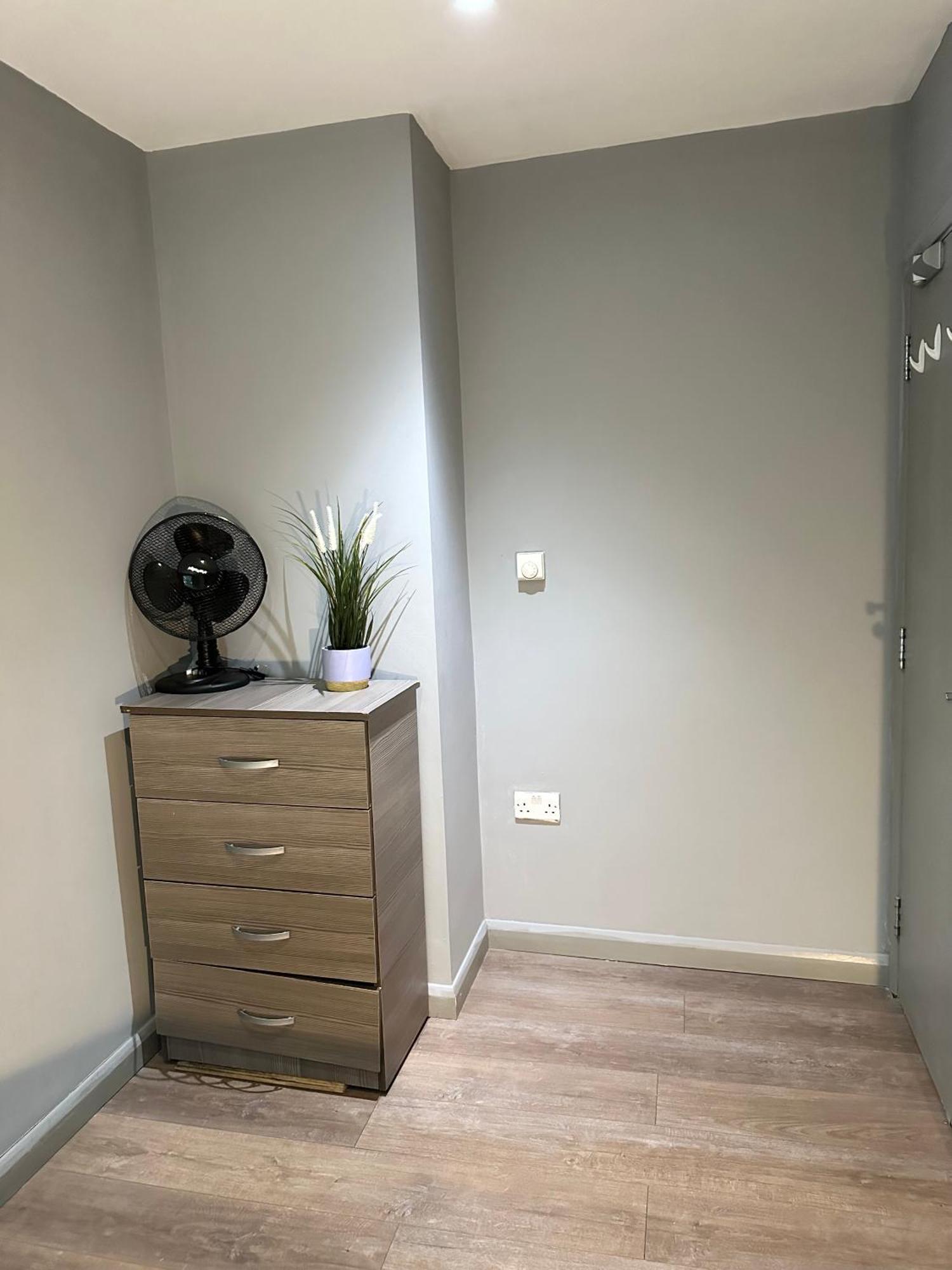 Kingcross 3 Bedroom Flat, 3mins To Euston Appartamento